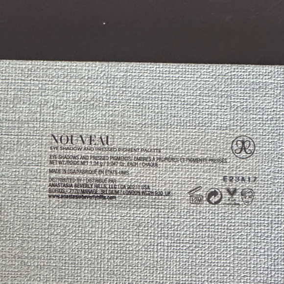 Anastasia Beverly Hills Eyeshadow Palette - Purple, Pink, Brown Hues - Picture 3 of 3